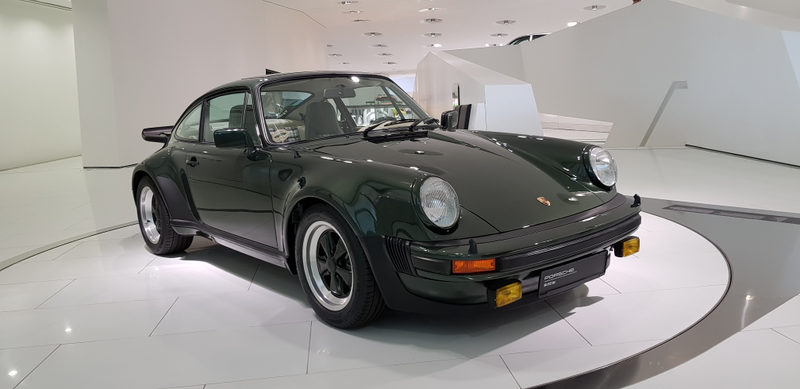 Illustration for article titled Porsche Museum Stuttgart Zuffenhausen photo dump